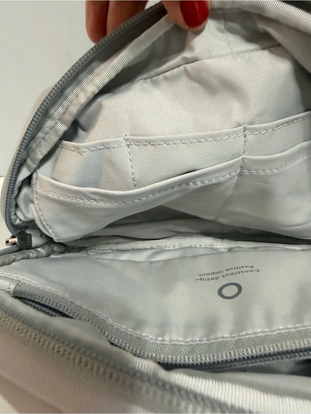 Urth Light Gray Electronics Zip Pouch